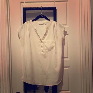 Ivory capped sleeve top